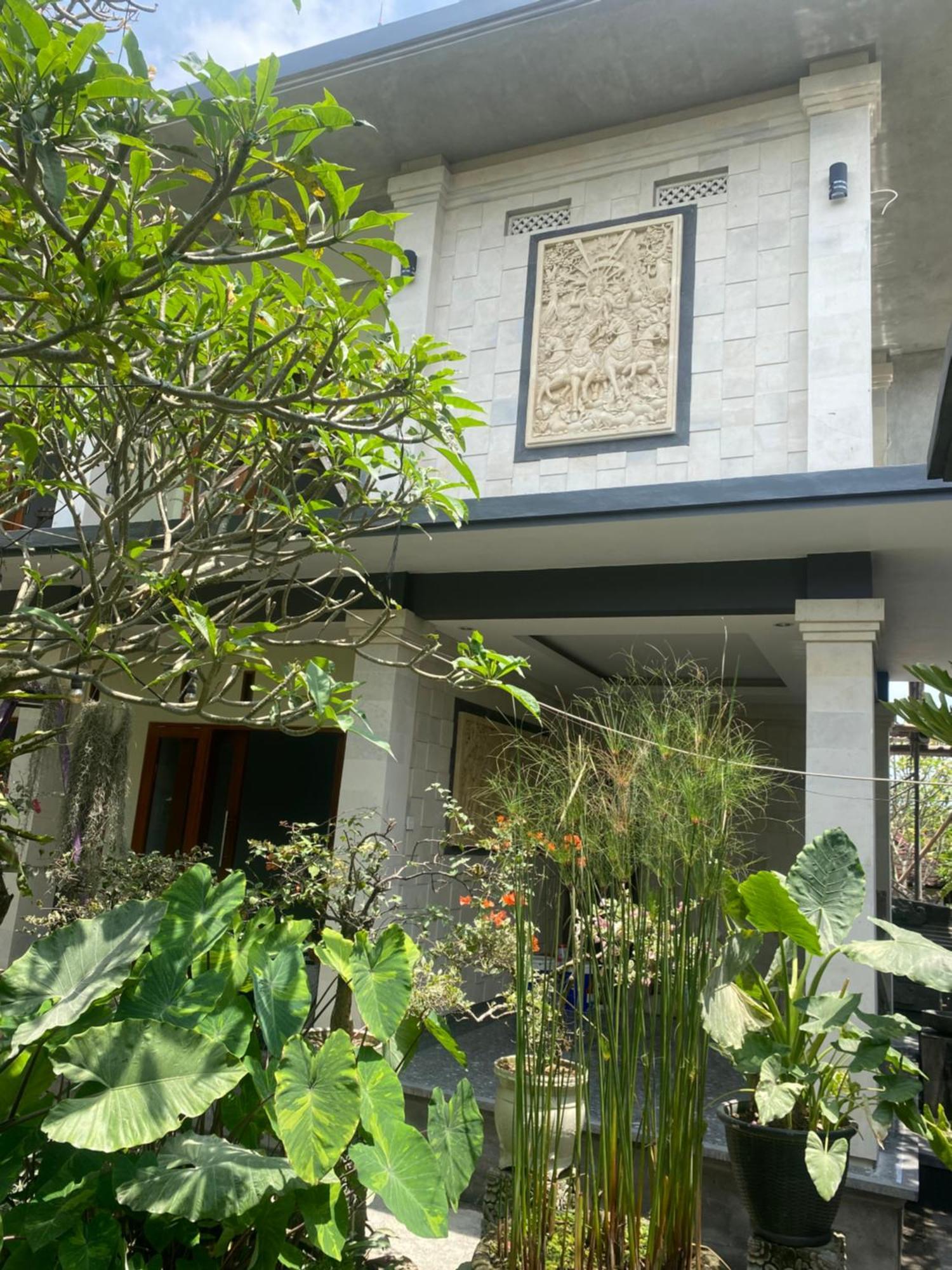 Suryadina Guest House Ubud  Exterior photo