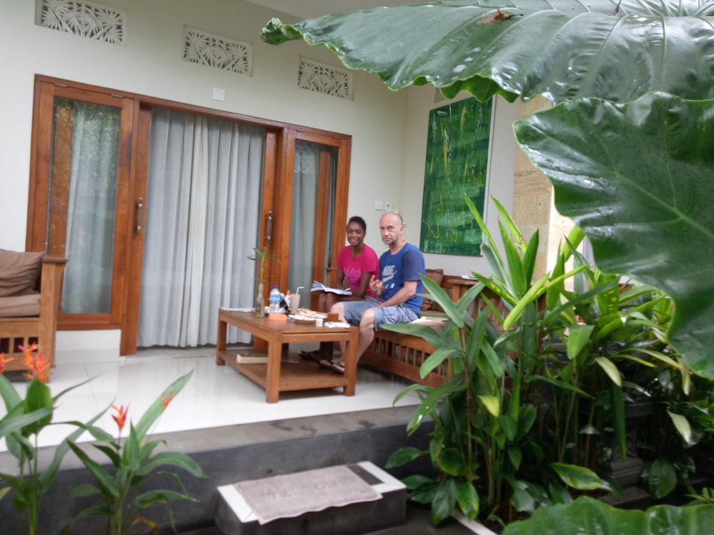 Suryadina Guest House Ubud  Exterior photo