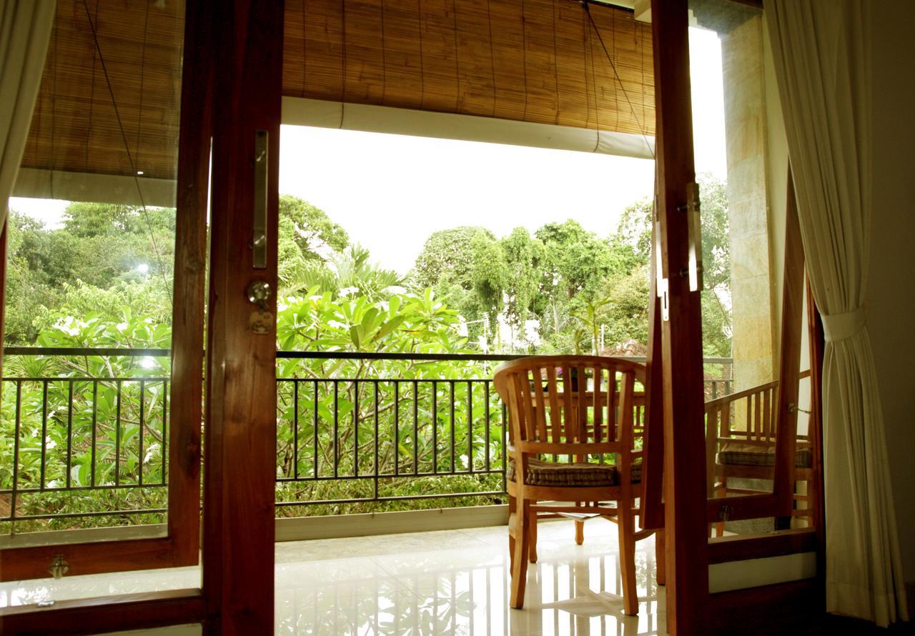 Suryadina Guest House Ubud  Exterior photo