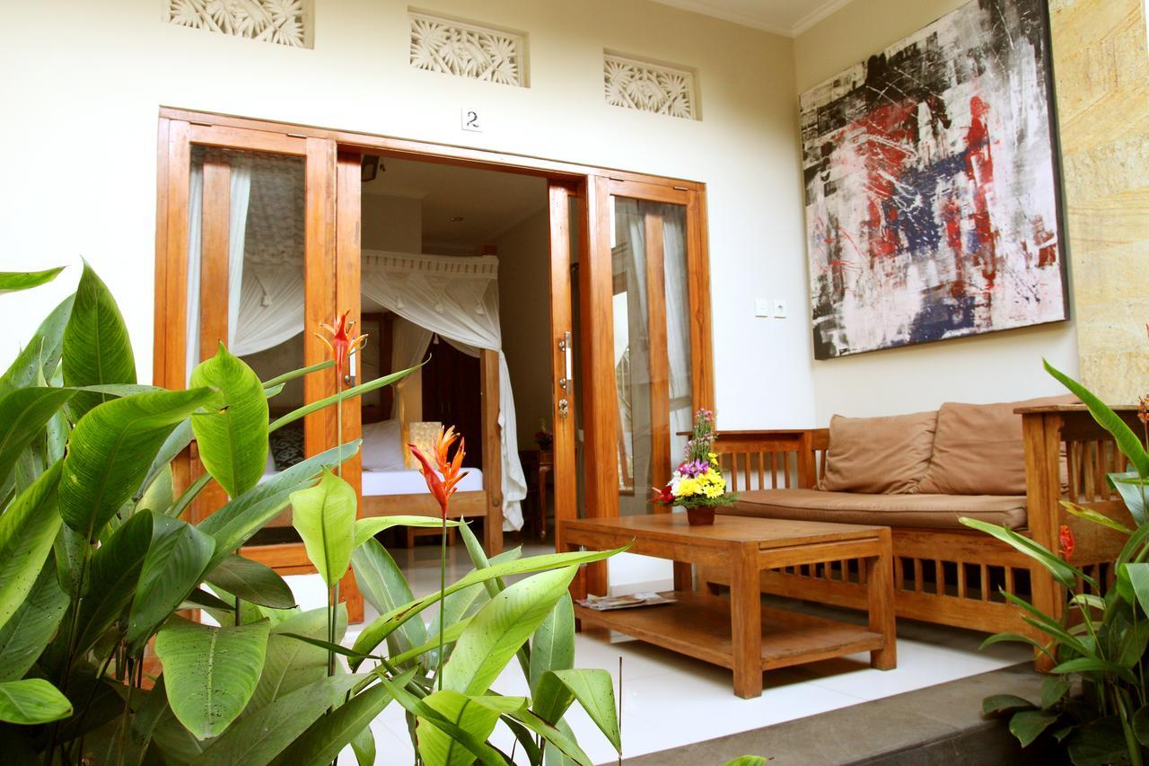 Suryadina Guest House Ubud  Exterior photo