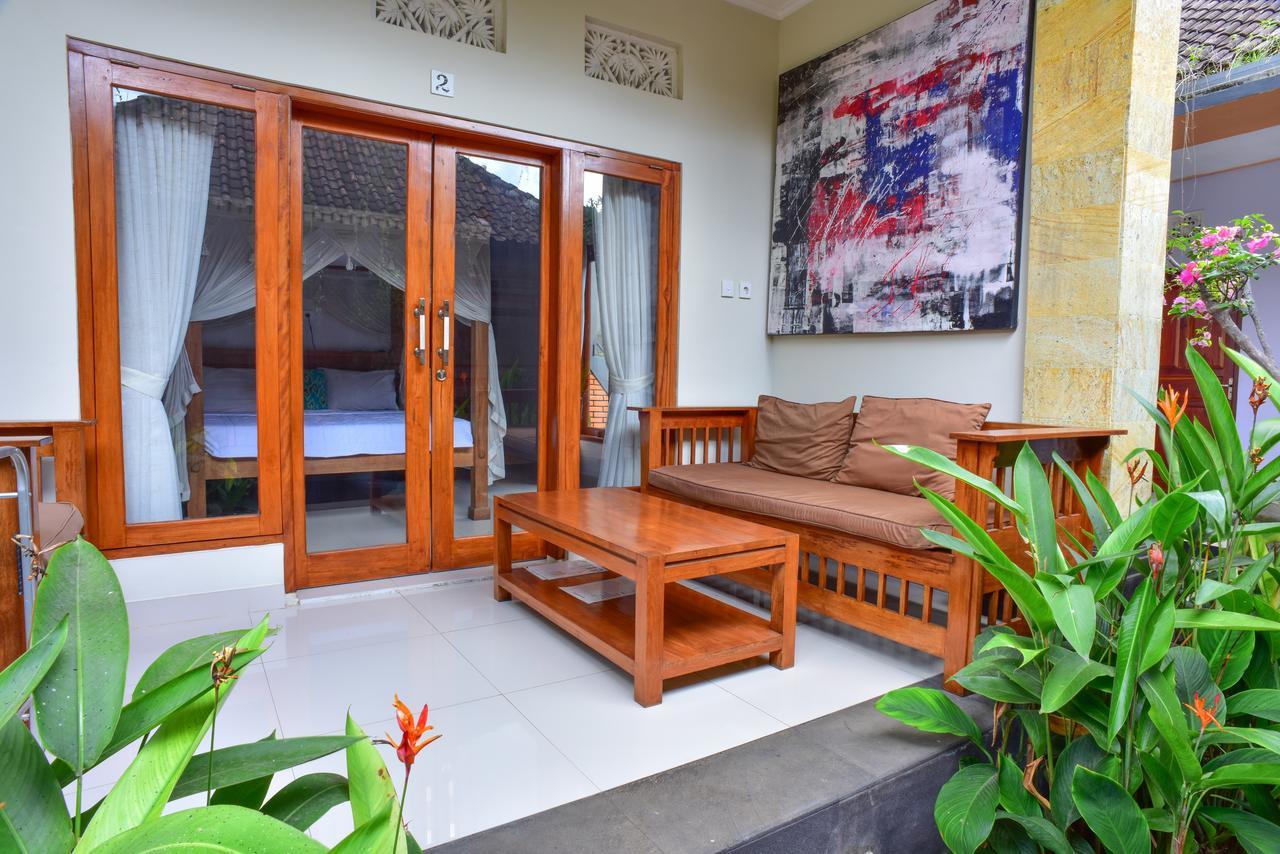 Suryadina Guest House Ubud  Exterior photo