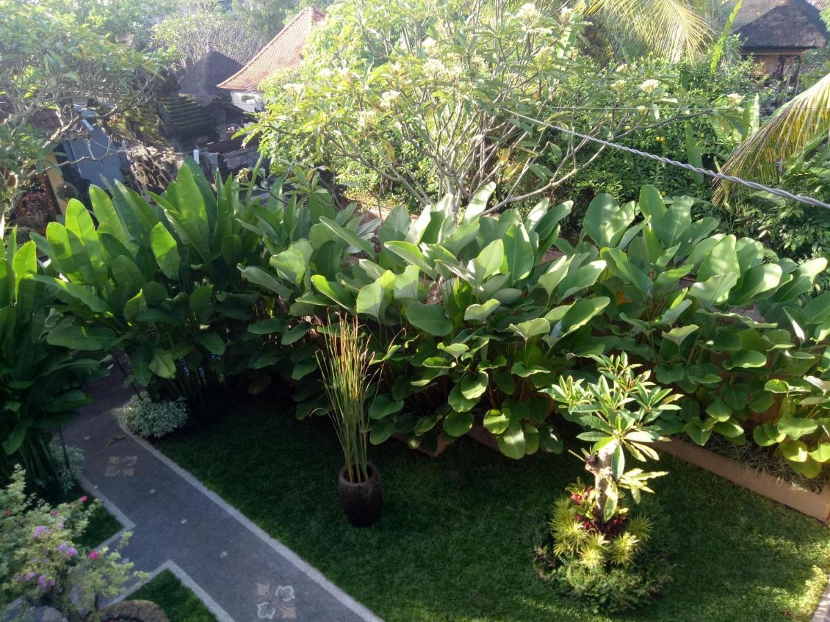 Suryadina Guest House Ubud  Exterior photo